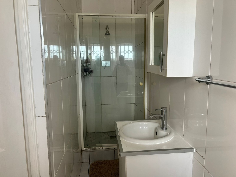 5 Bedroom Property for Sale in Nahoon Valley Park Eastern Cape
